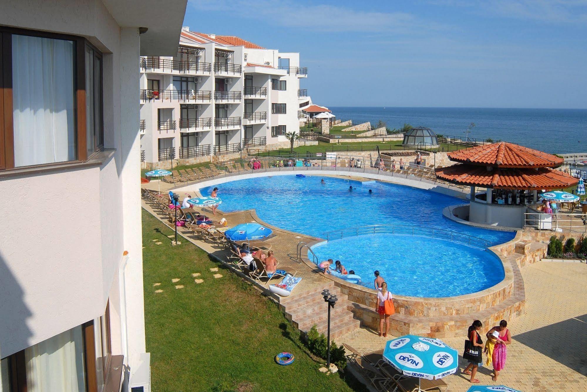 Diamond Apartments Sveti Vlas Bagian luar foto