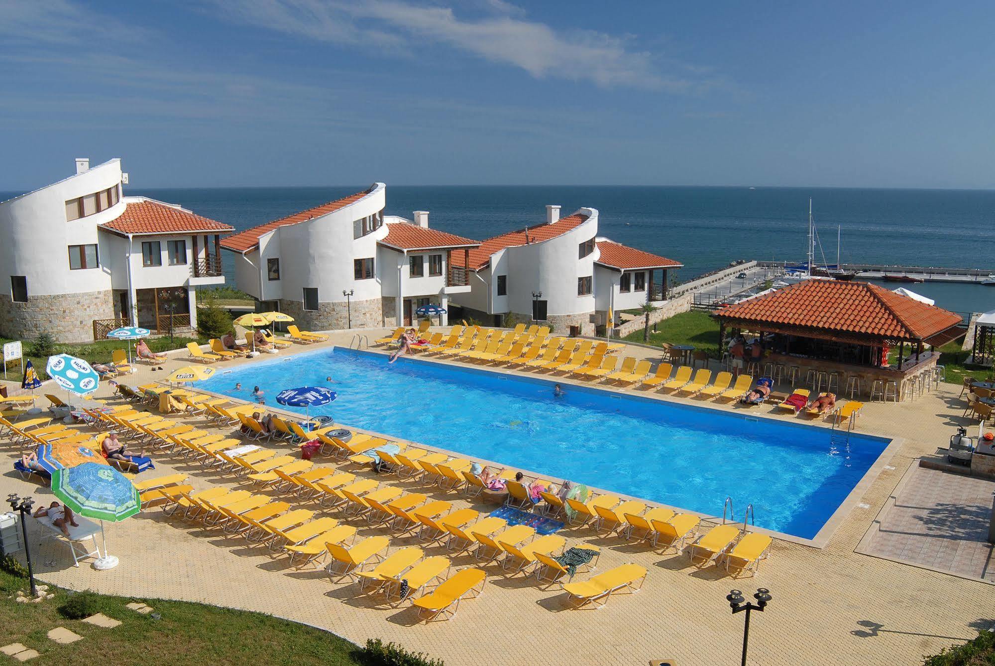 Diamond Apartments Sveti Vlas Bagian luar foto