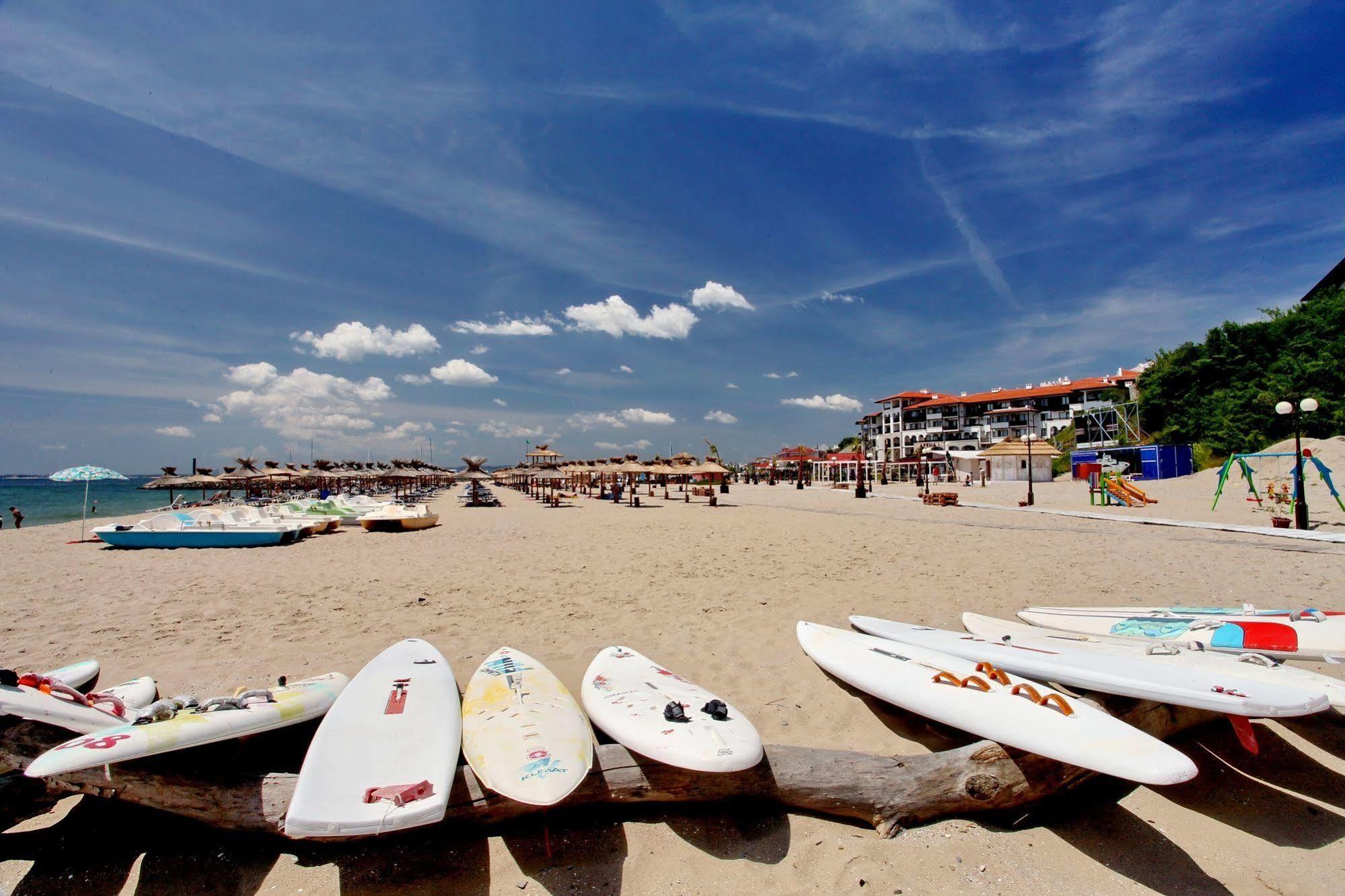 Diamond Apartments Sveti Vlas Bagian luar foto