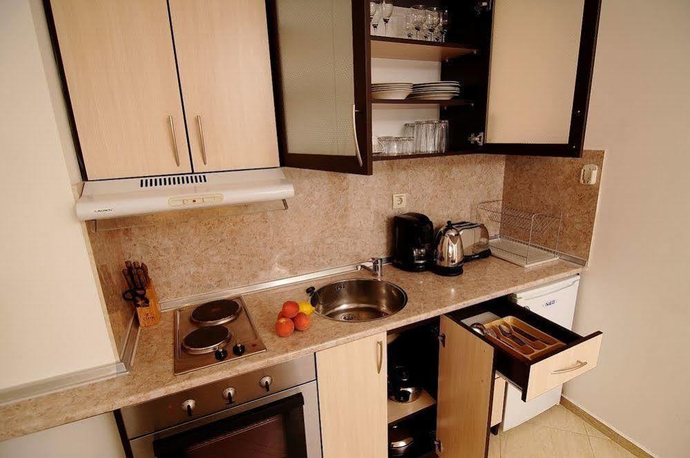 Diamond Apartments Sveti Vlas Bagian luar foto
