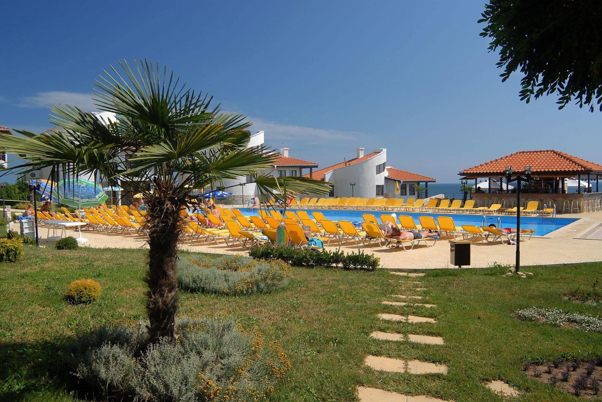 Diamond Apartments Sveti Vlas Bagian luar foto