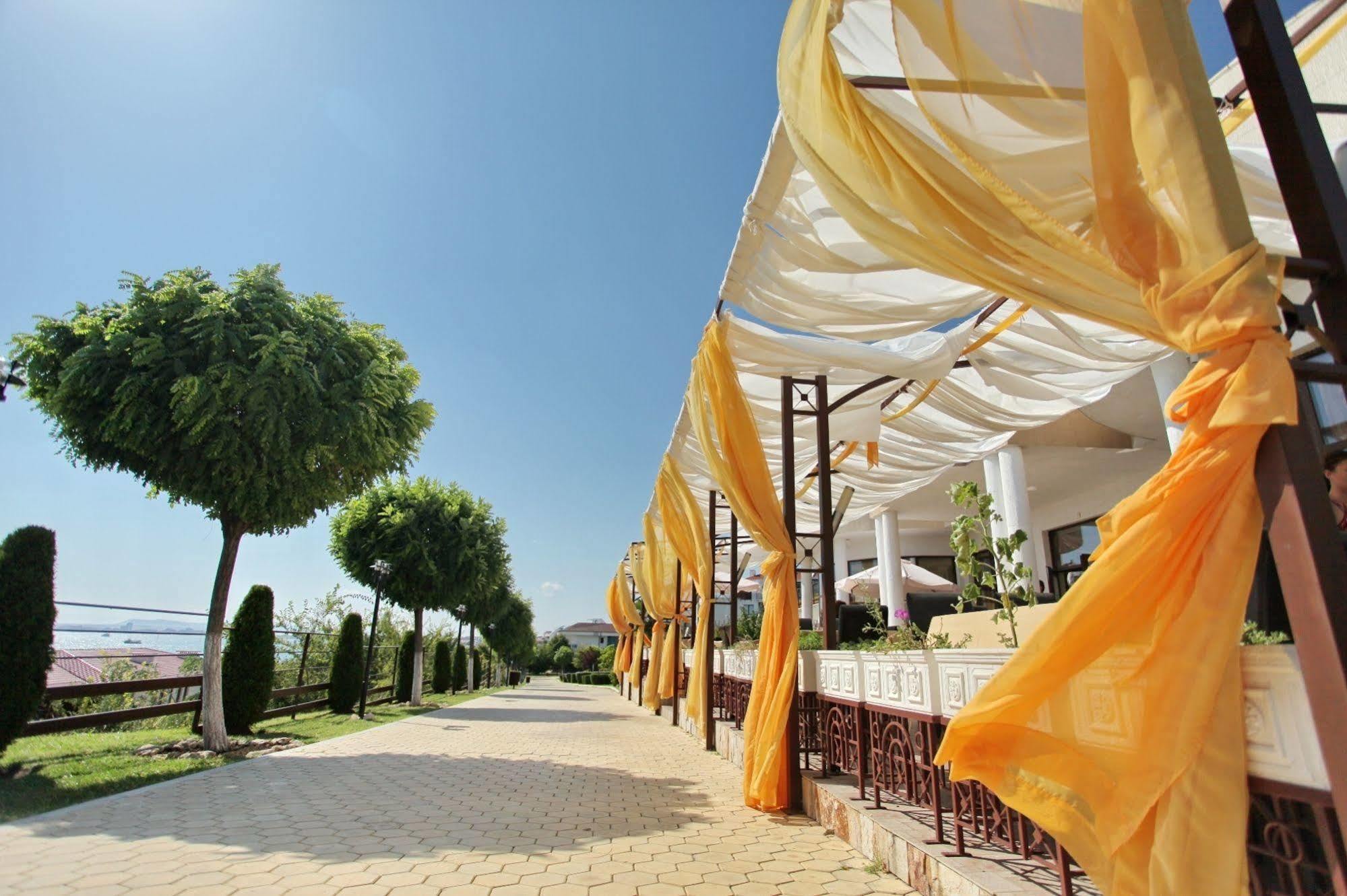 Diamond Apartments Sveti Vlas Bagian luar foto